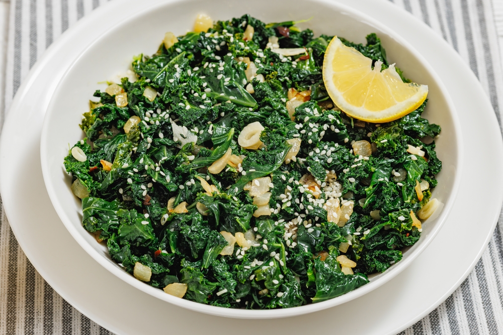 妊娠中にケールを食べても安全かどうかについて解説している画像