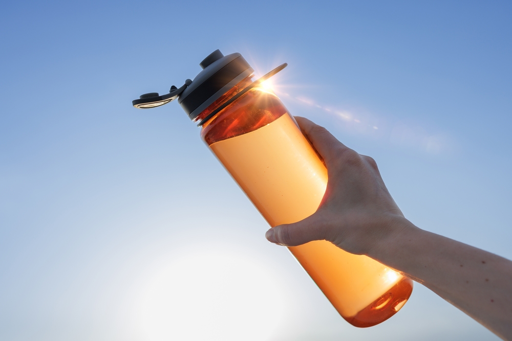 ダイエットに適した水筒の選び方を説明している解説画像